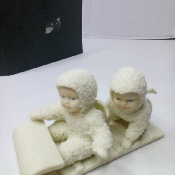 Department 56 Winter Tales Snowbabies Down The Hill We Go Figurine Christmas - Picture 2 of 13